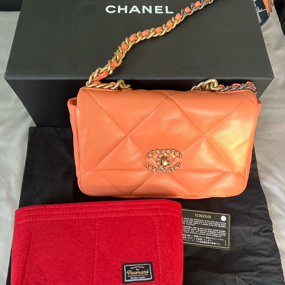 CHANEL 19 HANDBAG Lambskin, Gold-Tone, Silver-Tone&Ruthenium-Finish Metal CORAL